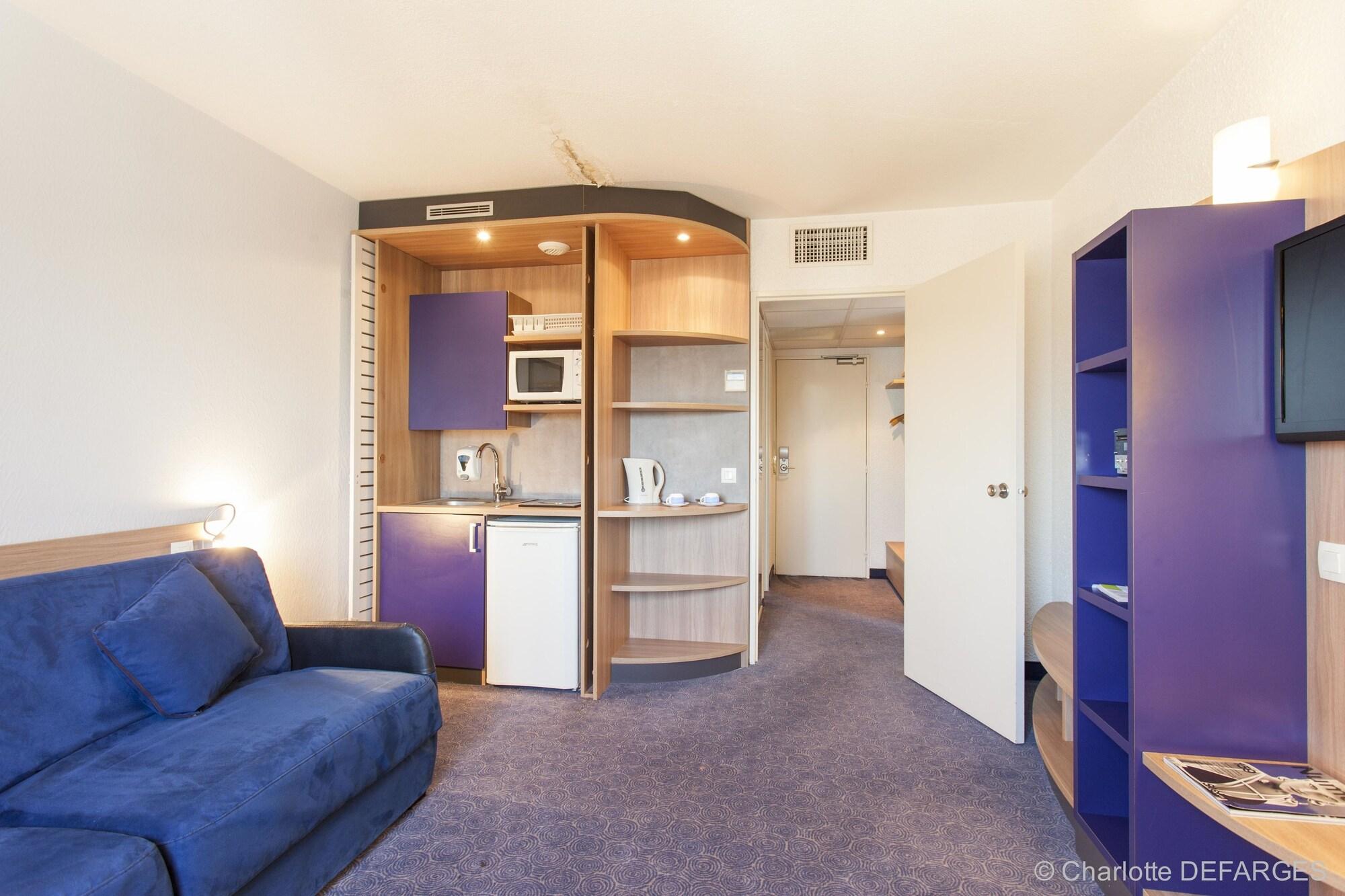 Canal Suites Pantin Extérieur photo