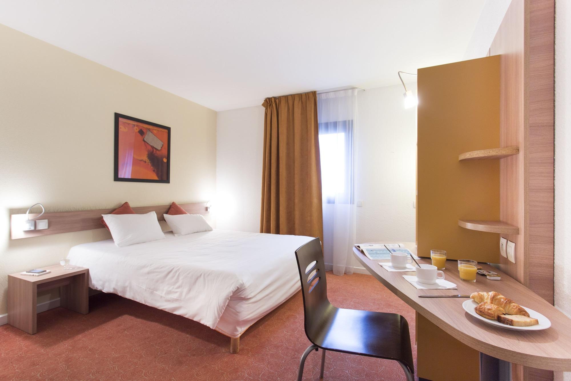 Canal Suites Pantin Extérieur photo