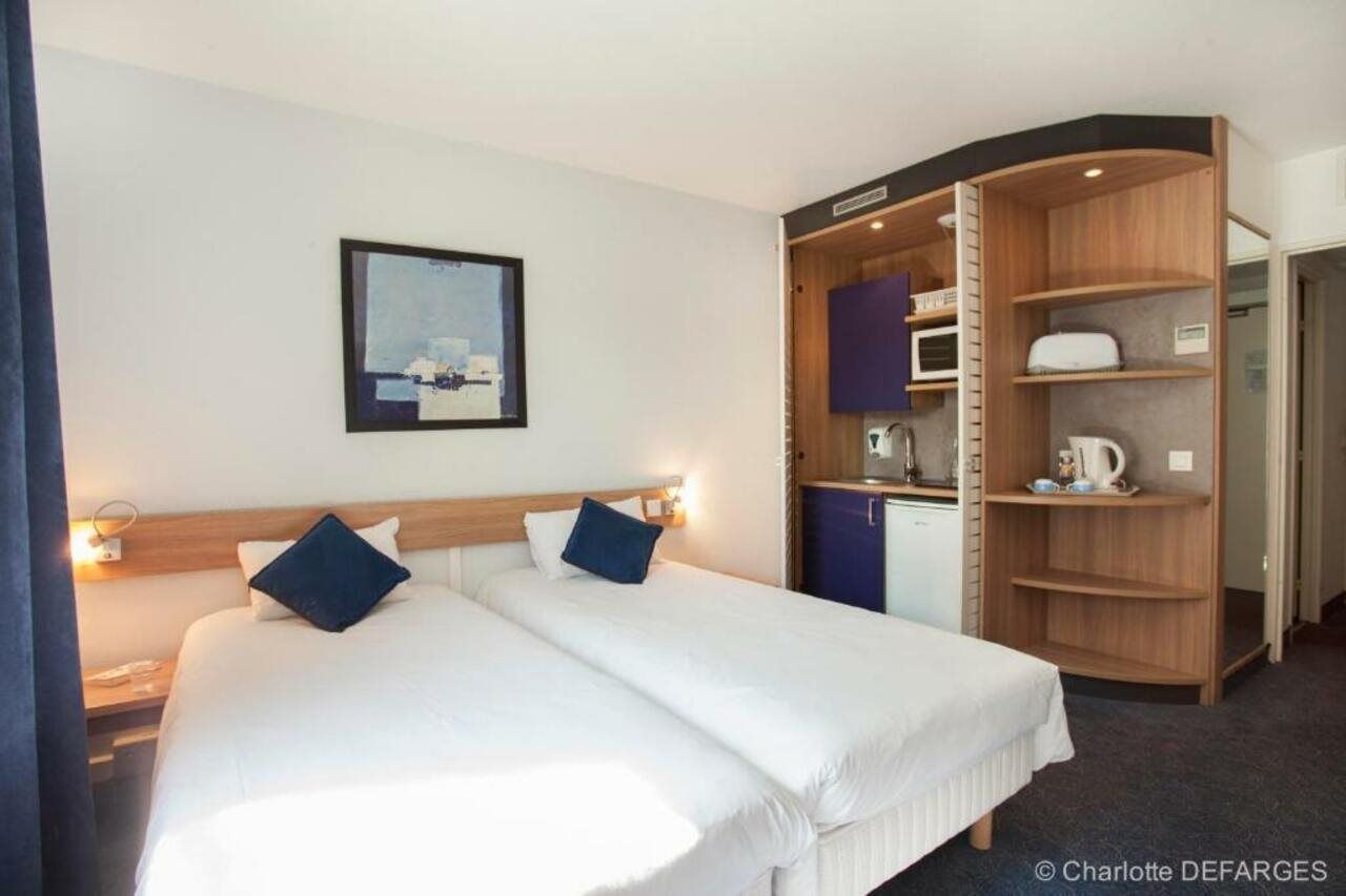 Canal Suites Pantin Extérieur photo