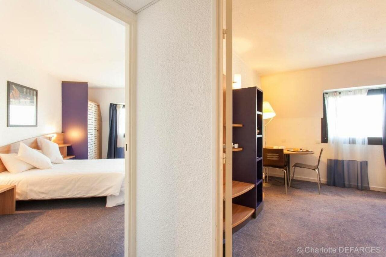 Canal Suites Pantin Extérieur photo